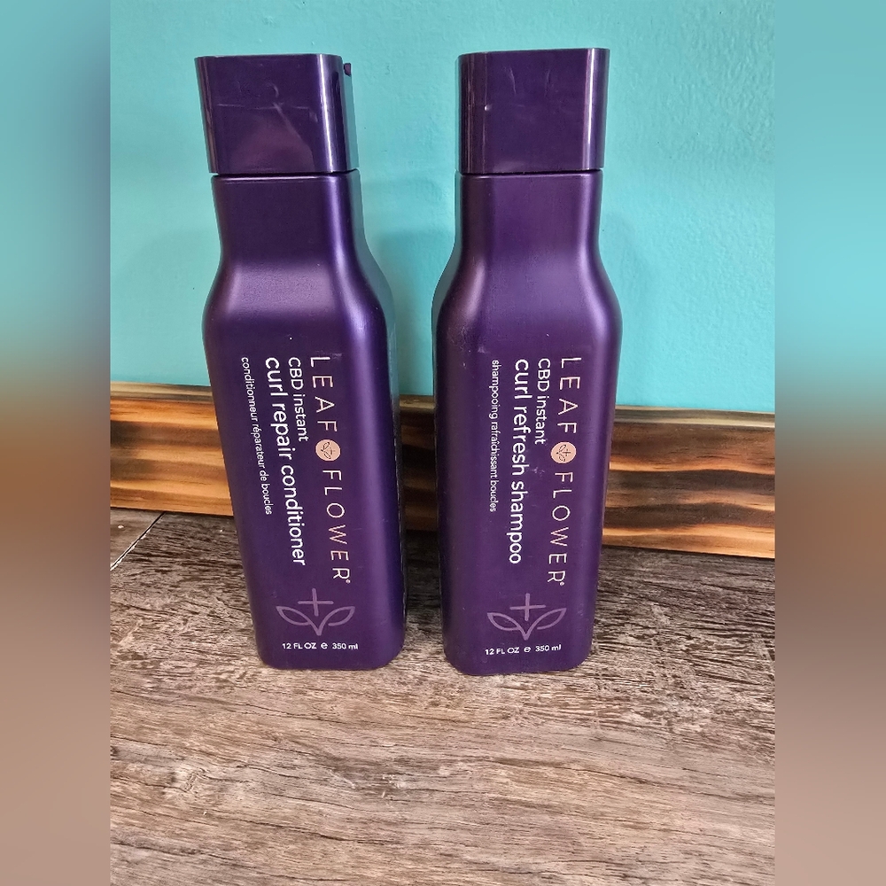 Leaf and flower curl duo